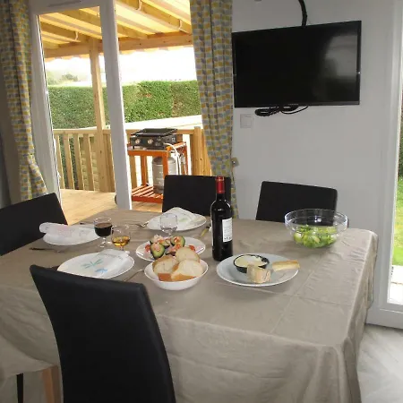Camping Mobile Amira 6-8 Personnes *